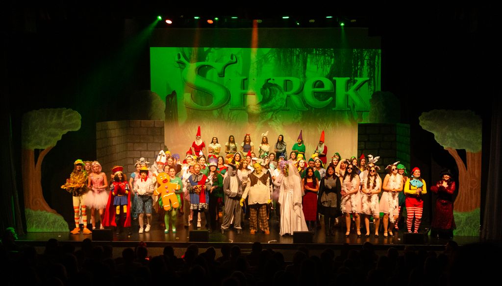 Shrek The Musical – Photos- Pics