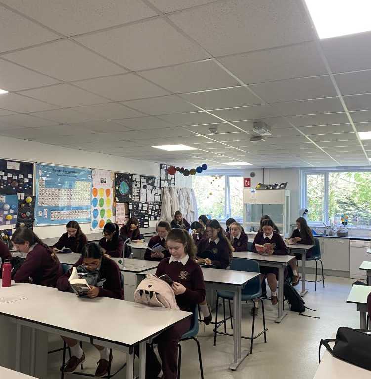 DEAR – Drop Everything and Read – Friday 11th April 2025- Pics